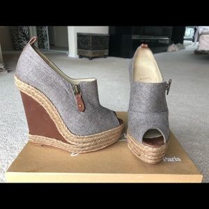 Christian Louboutin Deroba 140  open toe wedges